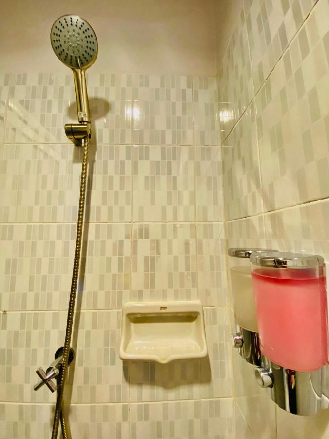 Frutta Hostel Patong Kültér fotó