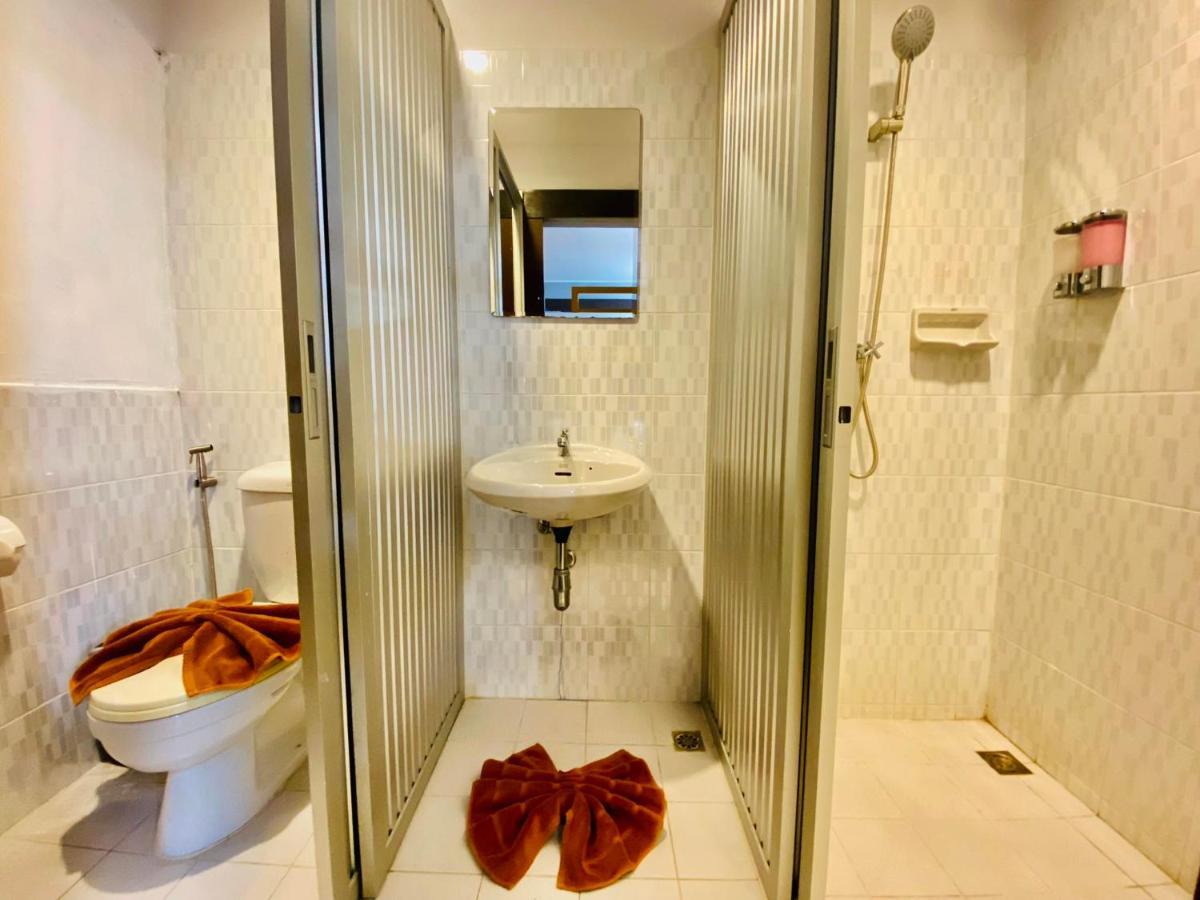 Frutta Hostel Patong Kültér fotó