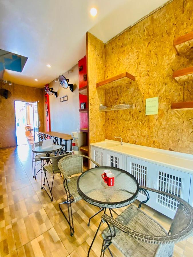 Frutta Hostel Patong Kültér fotó