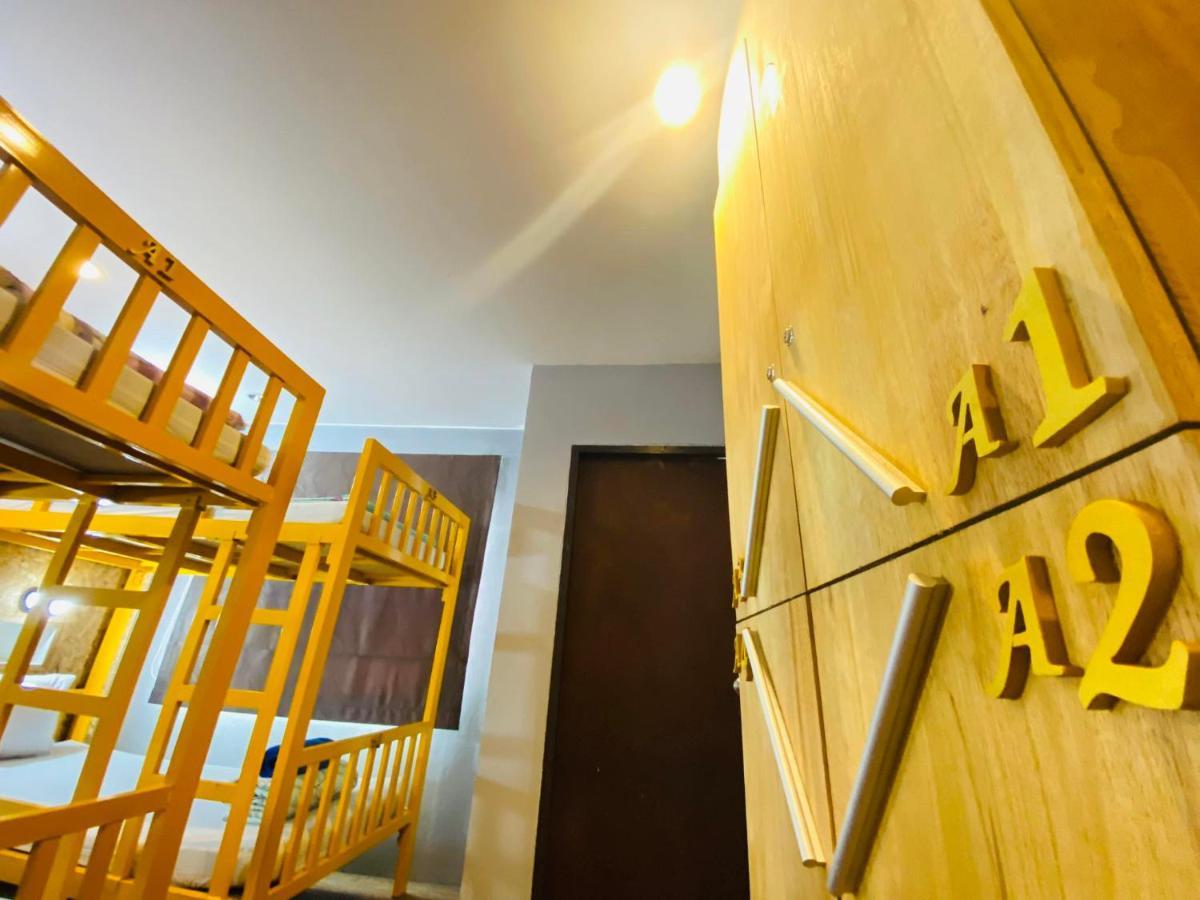 Frutta Hostel Patong Kültér fotó