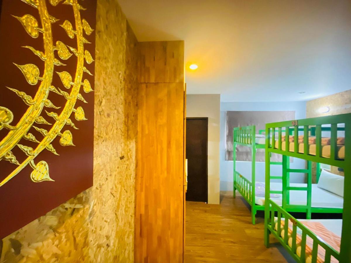 Frutta Hostel Patong Kültér fotó