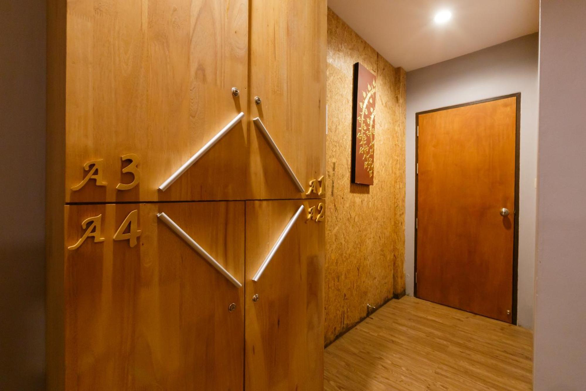 Frutta Hostel Patong Kültér fotó